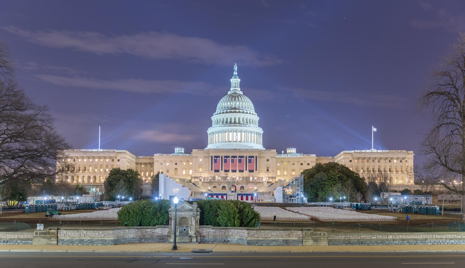 Image of the capital from the west side of the building